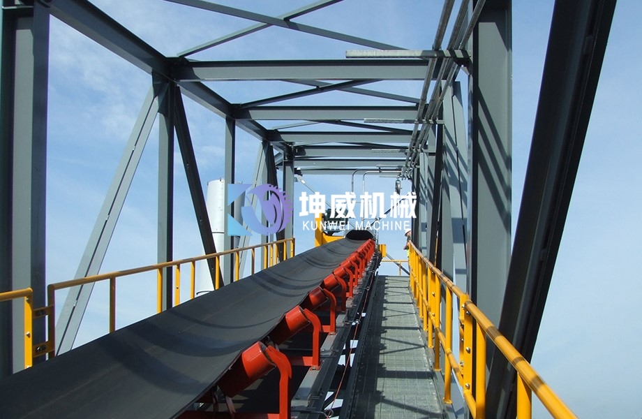 膠帶輸送機(jī)購(gòu)買(mǎi)避坑指南